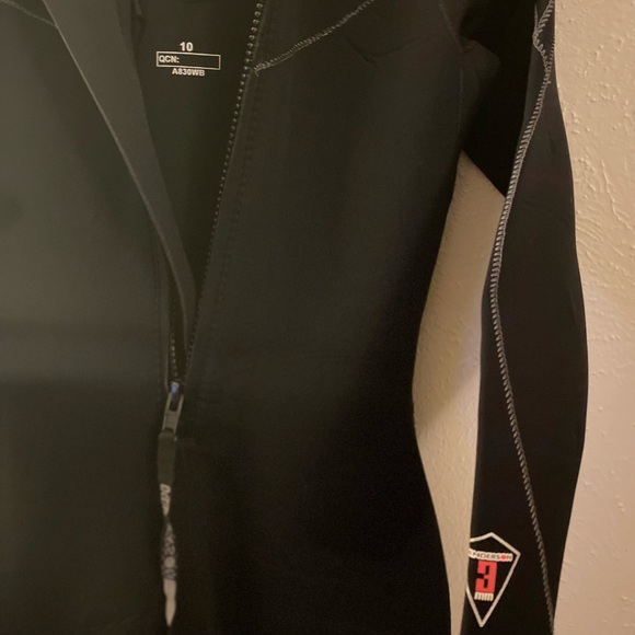 Make an offer!! Women’s wetsuit size 10 - Picture 1 of 6